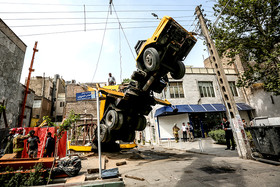 واژگونی تریلر حامل دستگاه‌های حفاری در بزرگراه صیاد